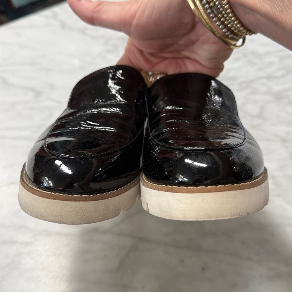 Vionic Kensley Black Patent Leather Slipp On Loafer Size 8 - Picture 9 of 12